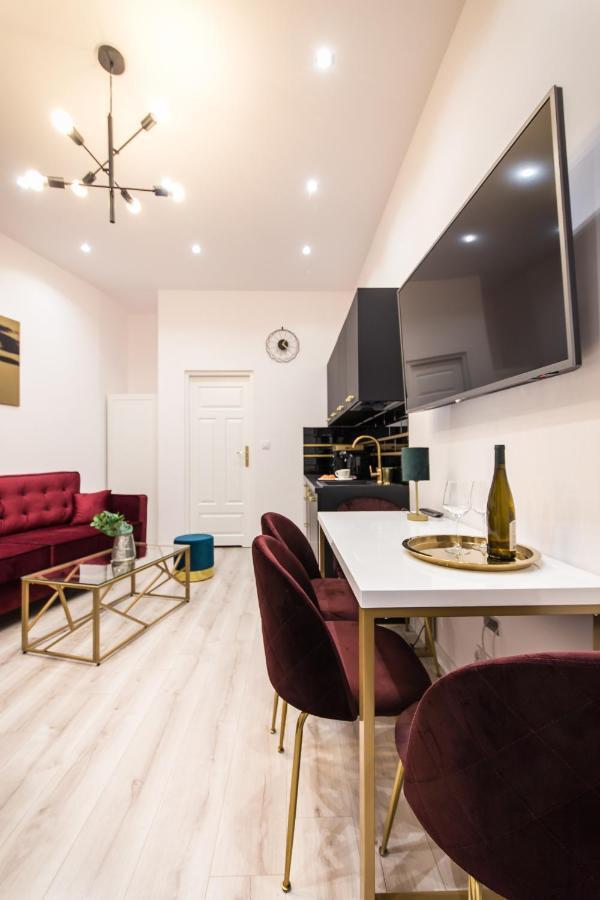 Golden Moonlight Apartamento Zielona Góra Exterior foto