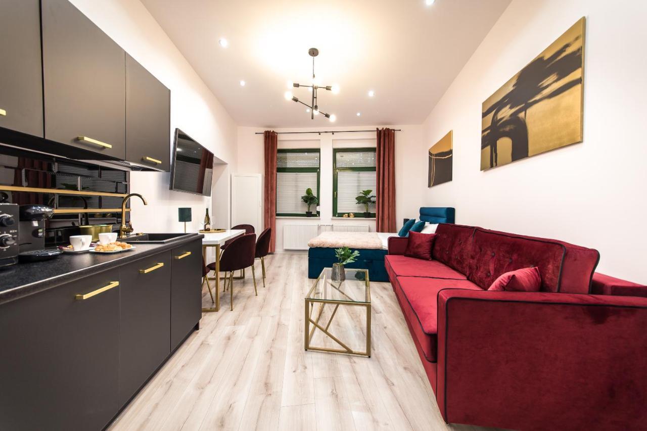 Golden Moonlight Apartamento Zielona Góra Exterior foto